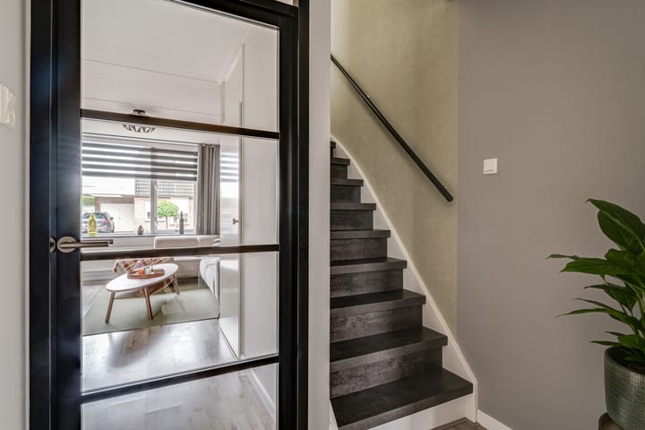 Photo 13 of Sperwerstraat 47