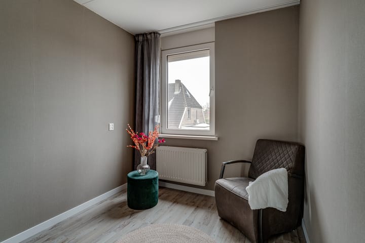 Photo 20 of Sperwerstraat 47