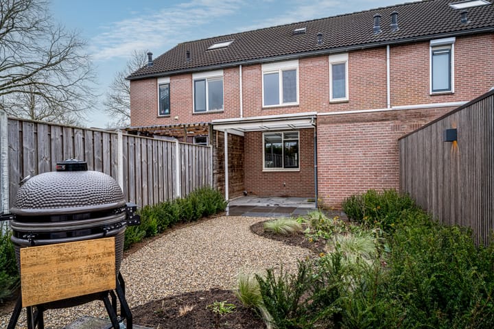 Photo 28 of Sperwerstraat 47