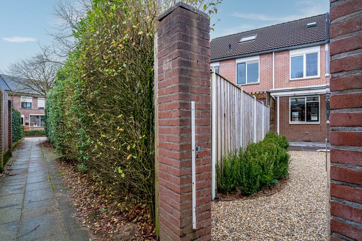 Photo 33 of Sperwerstraat 47