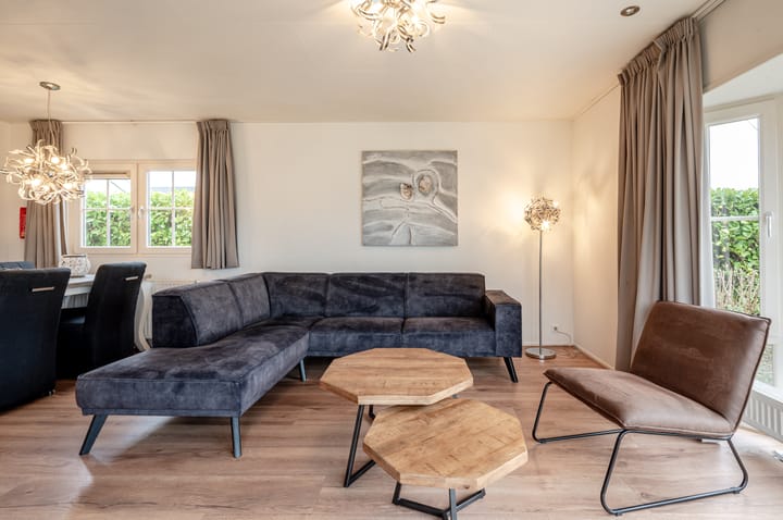 Photo 2 of Zuiderweg 2-175