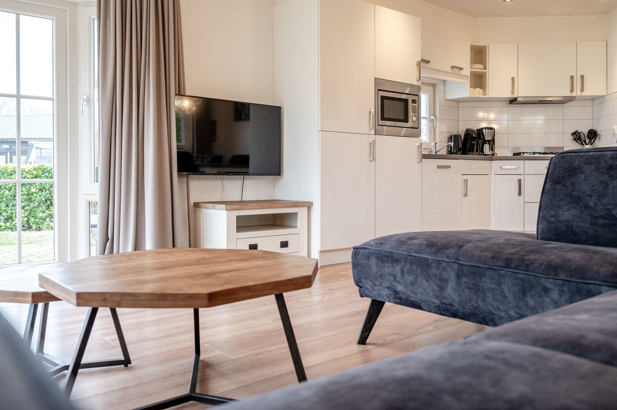 2-bedroom freehold villa in Halfweg — photo 4 of 5