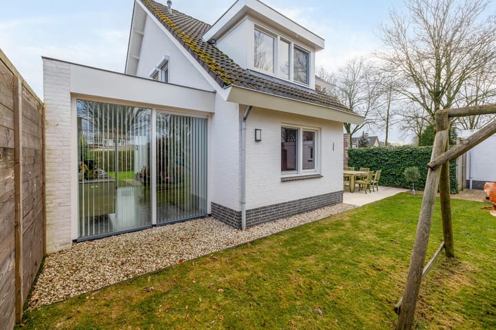 Foto 35 van Papaverstraat 33