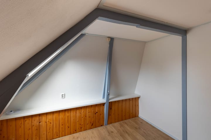 Photo 14 of Zuideinde 8