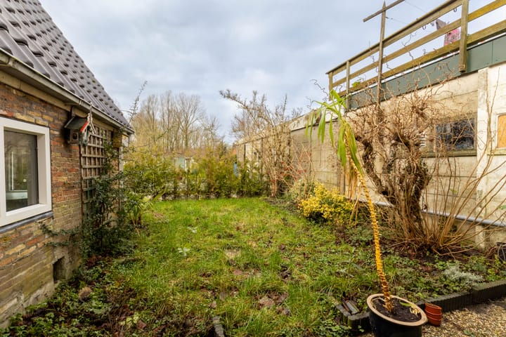 Photo 15 of Zuideinde 8