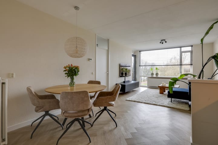 Photo 2 of Oostburgwal 61