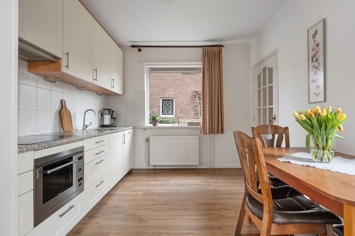 Foto 15 van Molenstraat 25