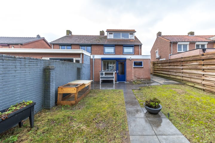 Foto 36 van Heuvesstraat 11