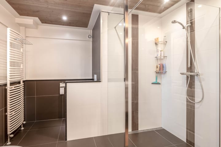 Foto 23 van Uranus 6