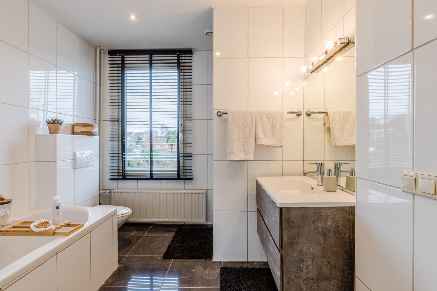 Foto 29 van Schenck van Nijdeggenstraat 3