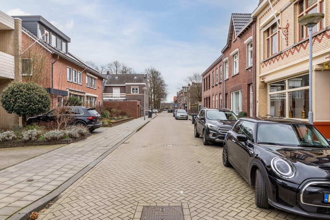 Foto 47 van Schenck van Nijdeggenstraat 3