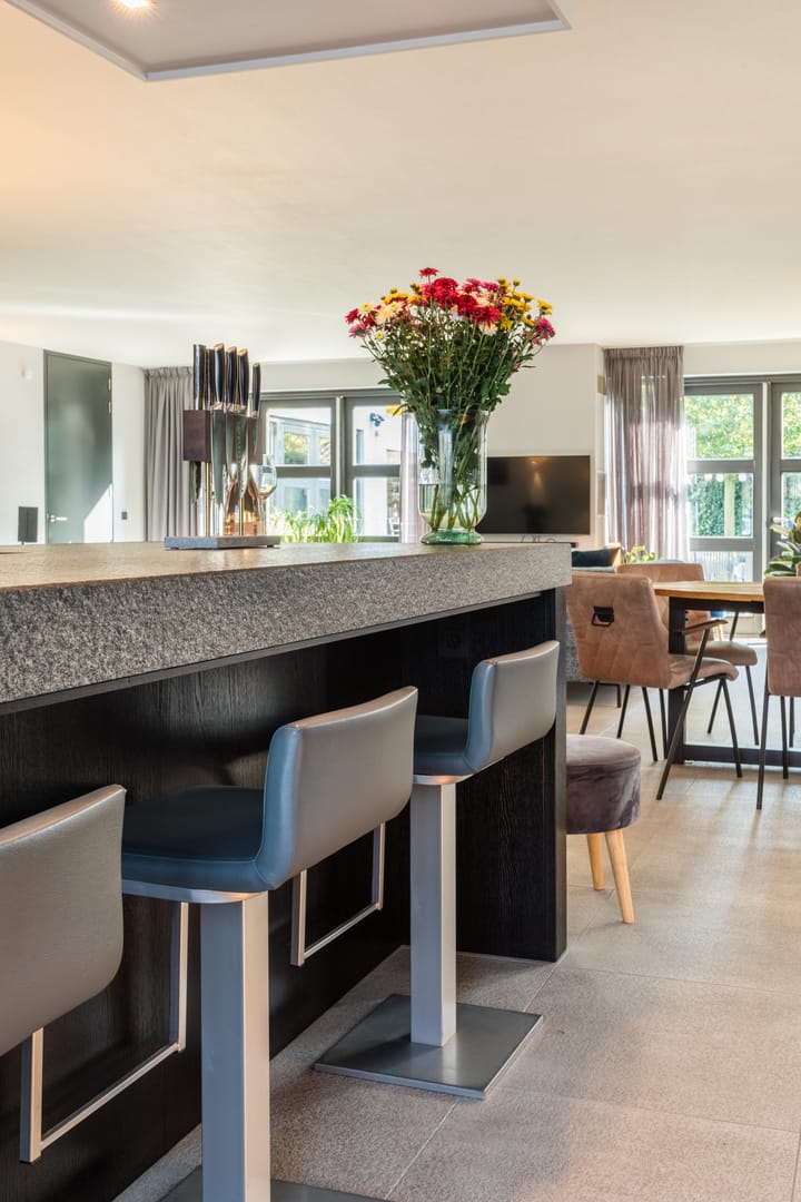 Foto 23 van Zuidewijn 56