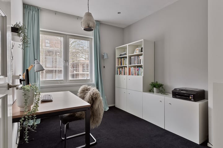 Photo 27 of Tongelresestraat 93