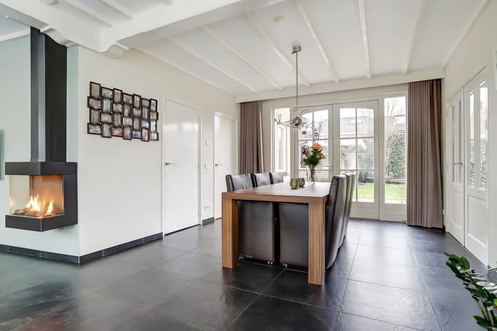 Photo 12 of Aert Swaensstraat 7