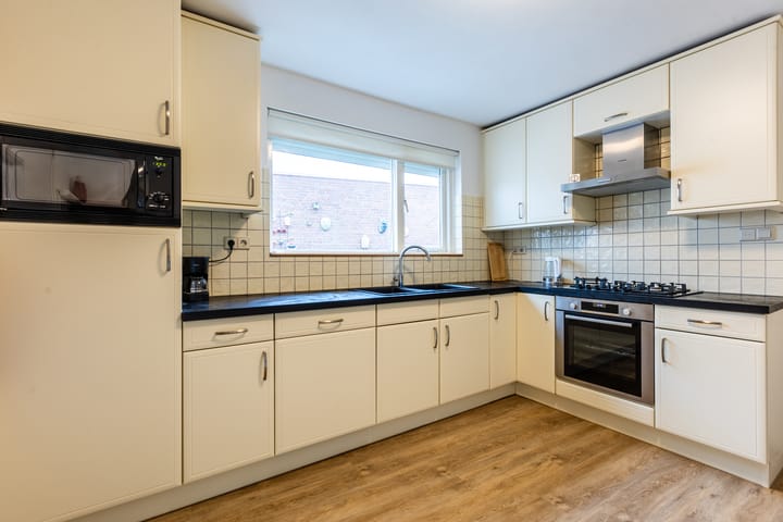 Foto 10 van Kerkstraat 4