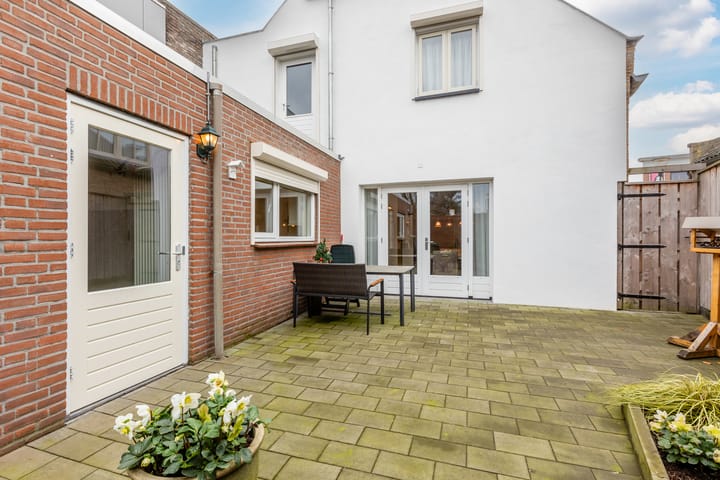 Foto 34 van Kerkstraat 4