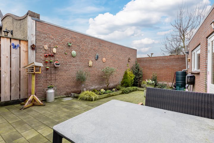 Foto 36 van Kerkstraat 4