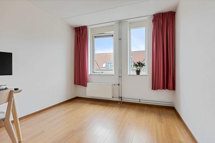 Foto 27 van Veestraat 64-A