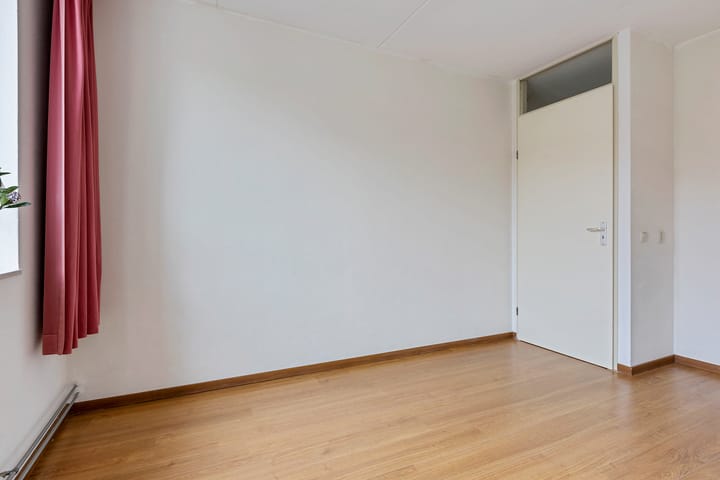 Foto 28 van Veestraat 64-A