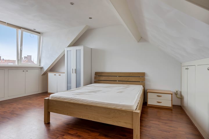 Foto 32 van Veestraat 64-A