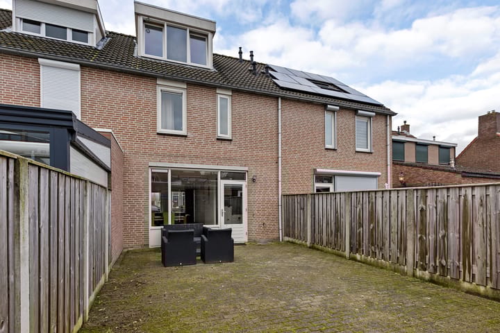 Foto 37 van Veestraat 64-A