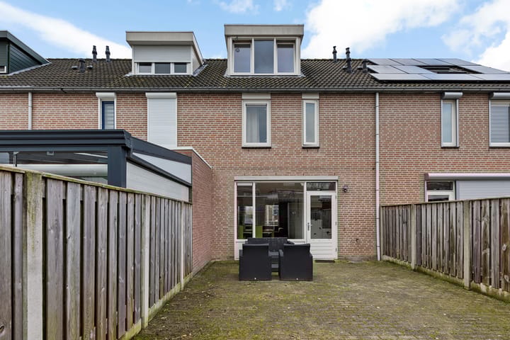 Foto 38 van Veestraat 64-A