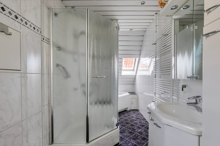 Foto 18 van Floraplein 7