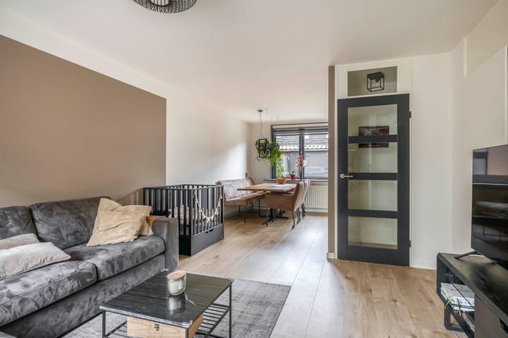 Foto 12 van A.C.W. Staringstraat 39