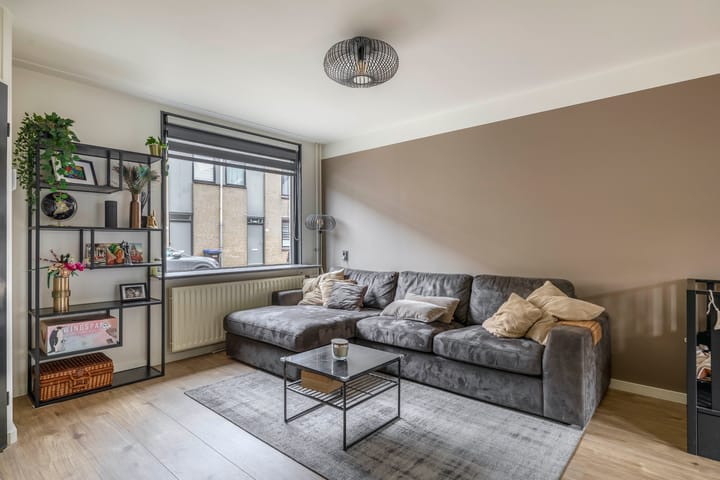 Foto 14 van A.C.W. Staringstraat 39