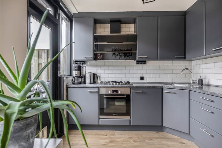 Foto 18 van A.C.W. Staringstraat 39