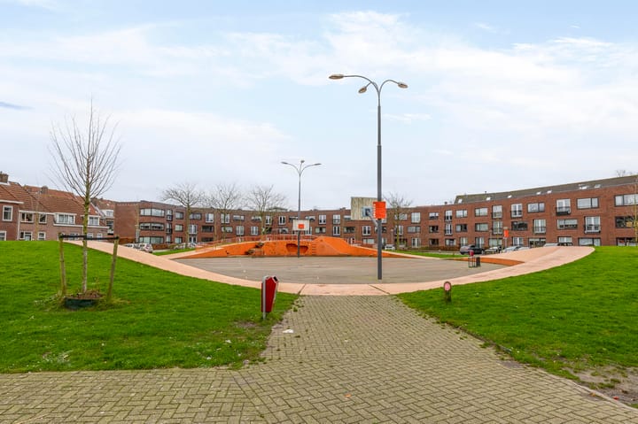 Foto 36 van A.C.W. Staringstraat 39