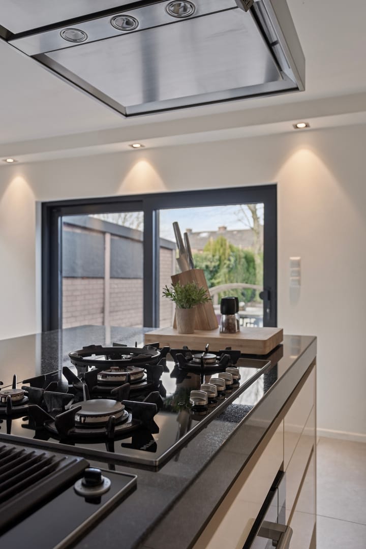 Foto 15 van Julianalaan 34