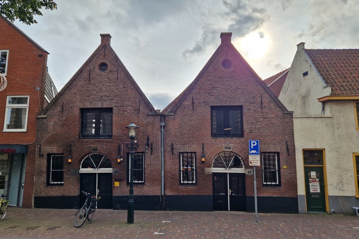 Laat 85-87, Alkmaar