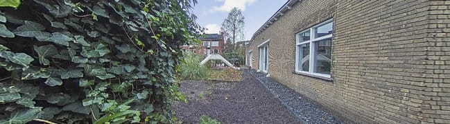 Achtertuin 1