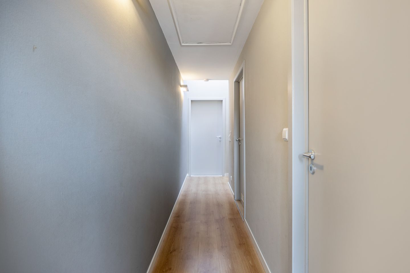 Foto 25 van Burgemeester Dewalquestraat 36