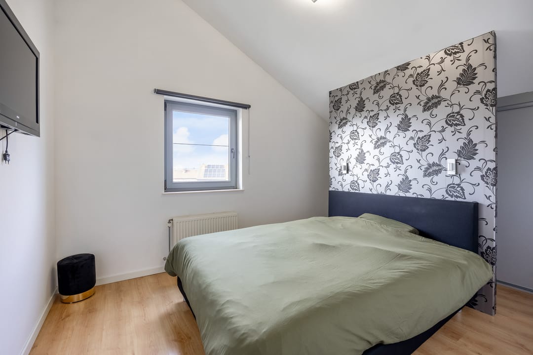 Foto 26 van Burgemeester Dewalquestraat 36