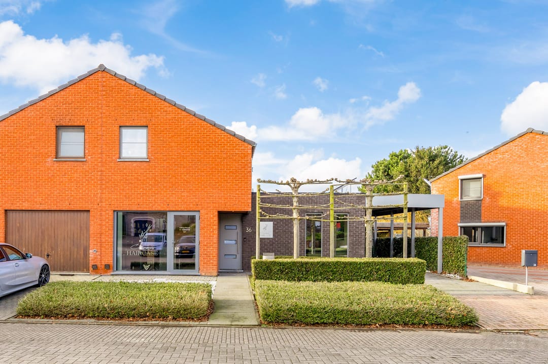 Foto 38 van Burgemeester Dewalquestraat 36