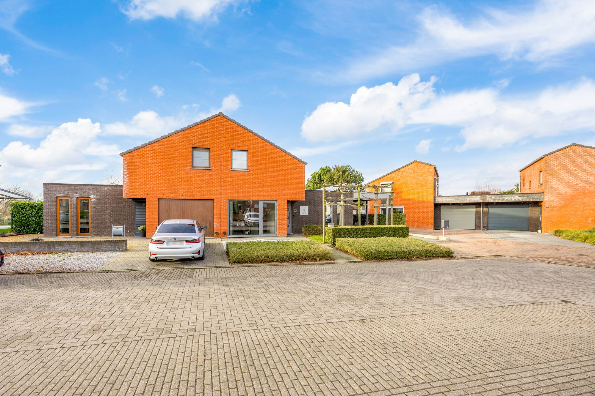 Foto 39 van Burgemeester Dewalquestraat 36