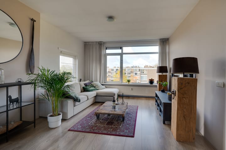 Foto 4 van Monseigneur van Steelaan 164