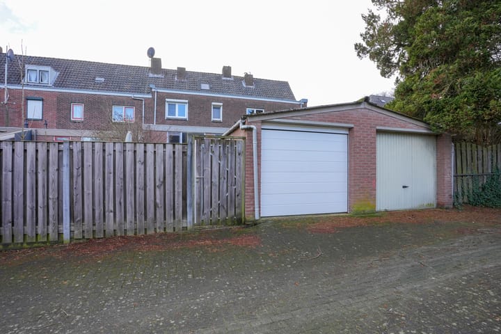 Foto 28 van Brunahildestraat 57