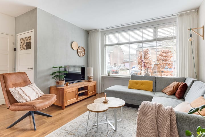 Foto 12 van Bachstraat 26