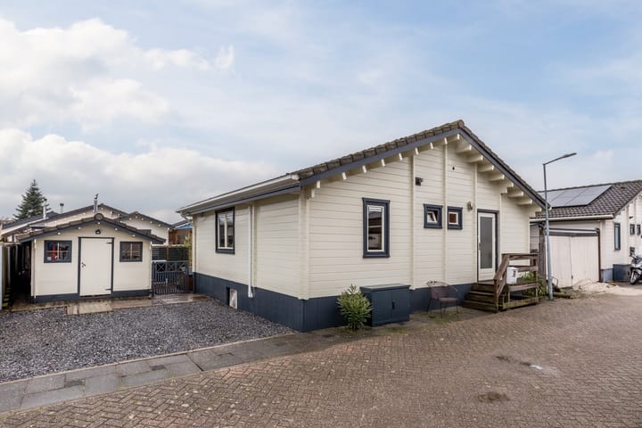 Foto 2 van Vier Heultjes 304