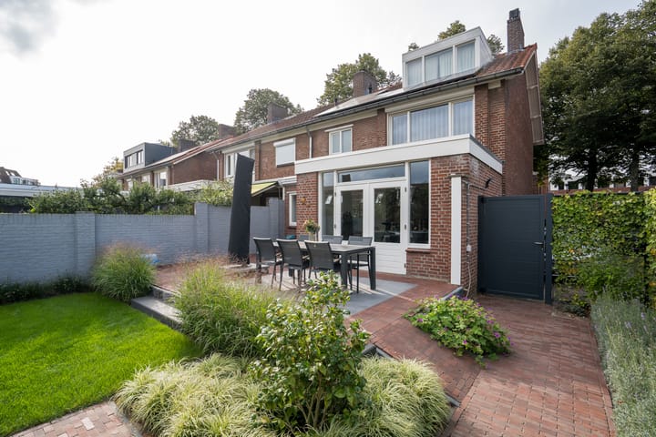 Photo 35 of Graafschap Hornelaan 16