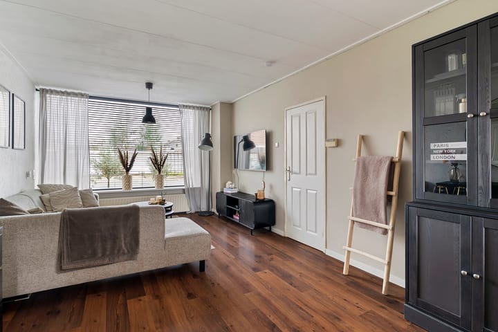 Foto 3 van Robert Scottstraat 136