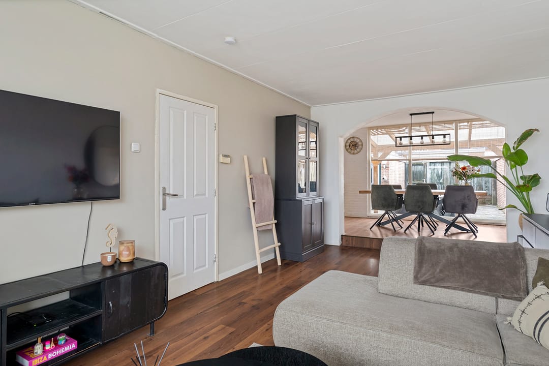 Foto 8 van Robert Scottstraat 136