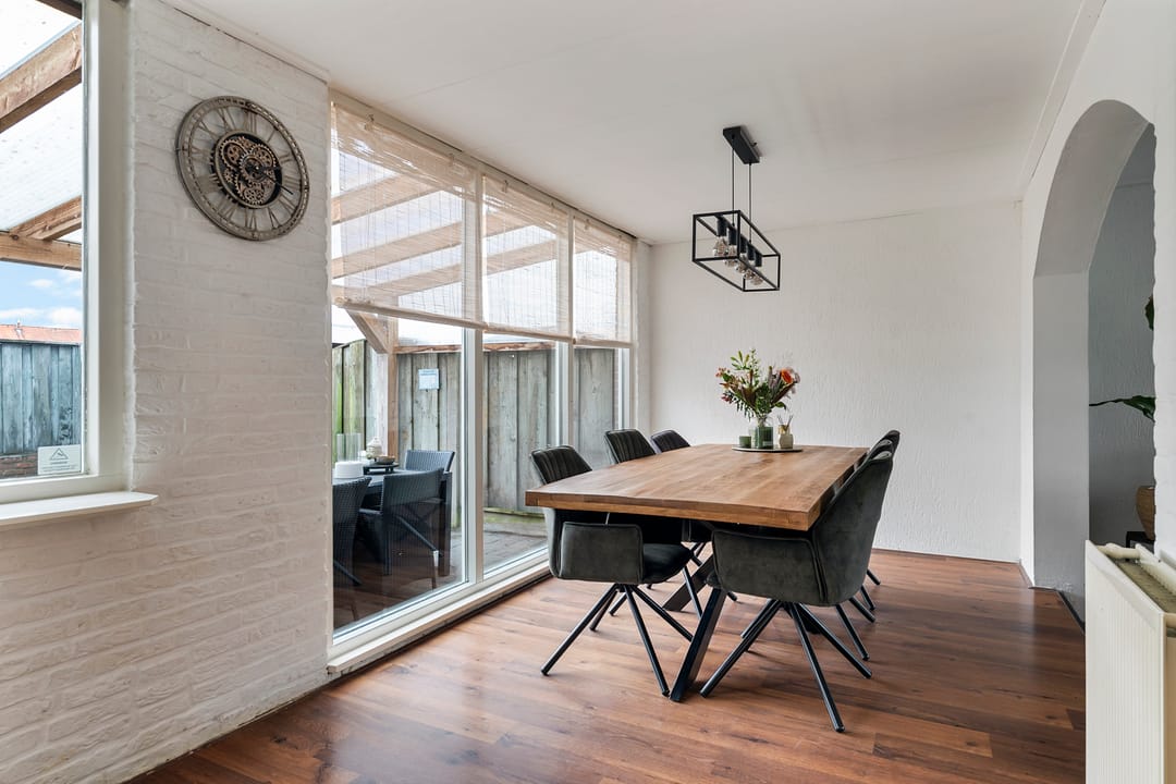 Foto 11 van Robert Scottstraat 136