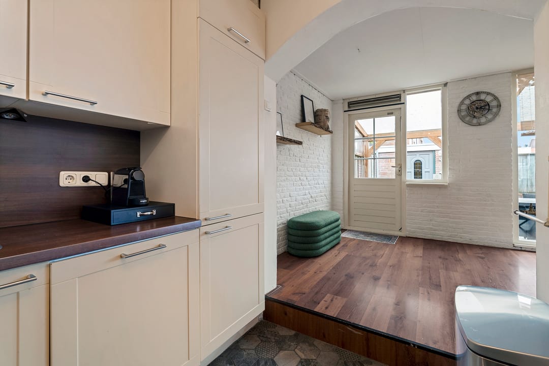 Foto 16 van Robert Scottstraat 136