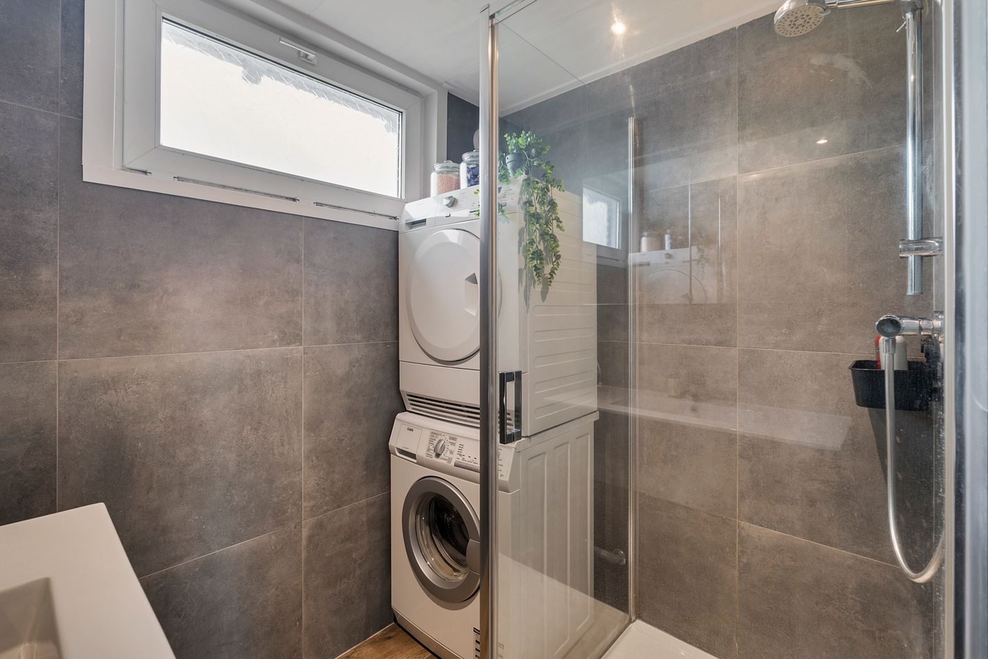 Foto 25 van Robert Scottstraat 136