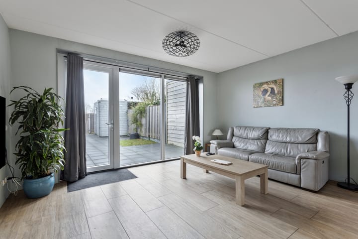 Foto 11 van Boterbloem 28