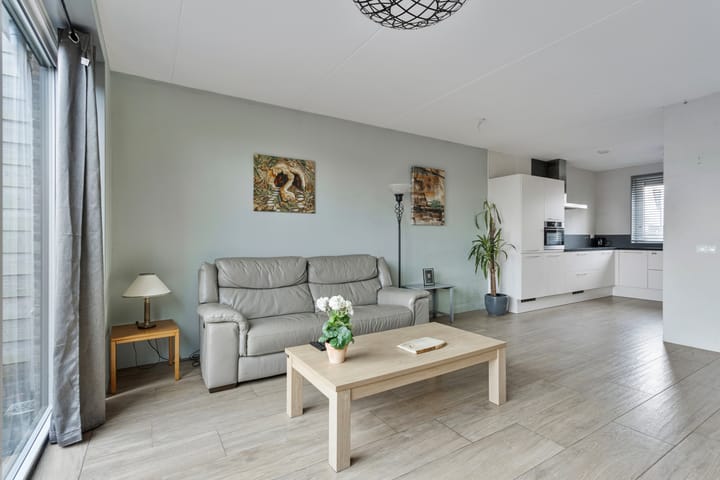 Foto 12 van Boterbloem 28